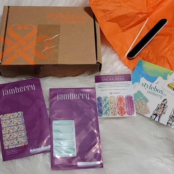 Jamberry Stylebox February 2015 with bonus NEW - Picture 1 of 4